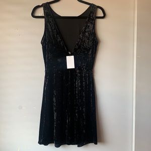 NWT H & M / Divided Velvety Skater Dress Size 8